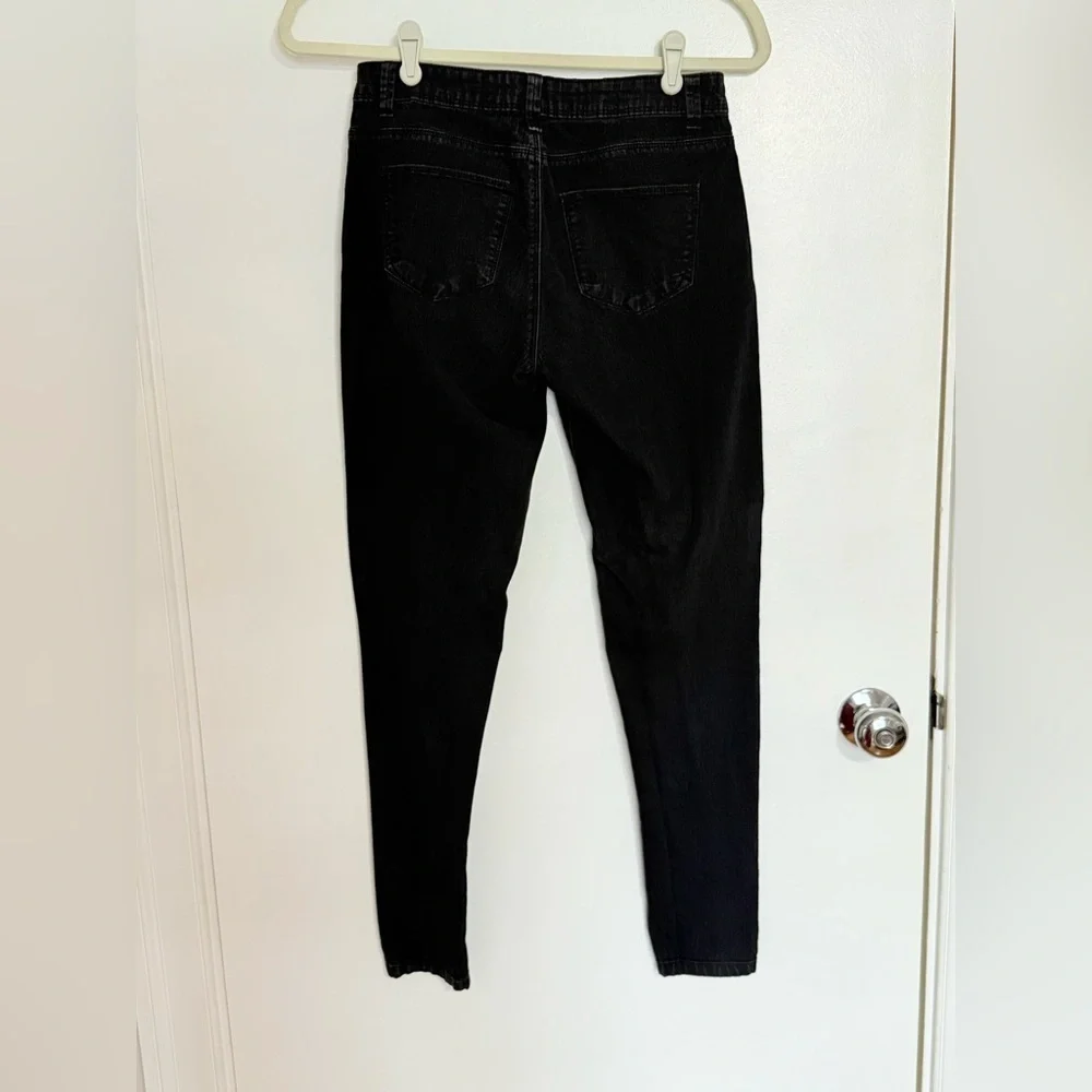 Black Jeans - Picture 2 of 3